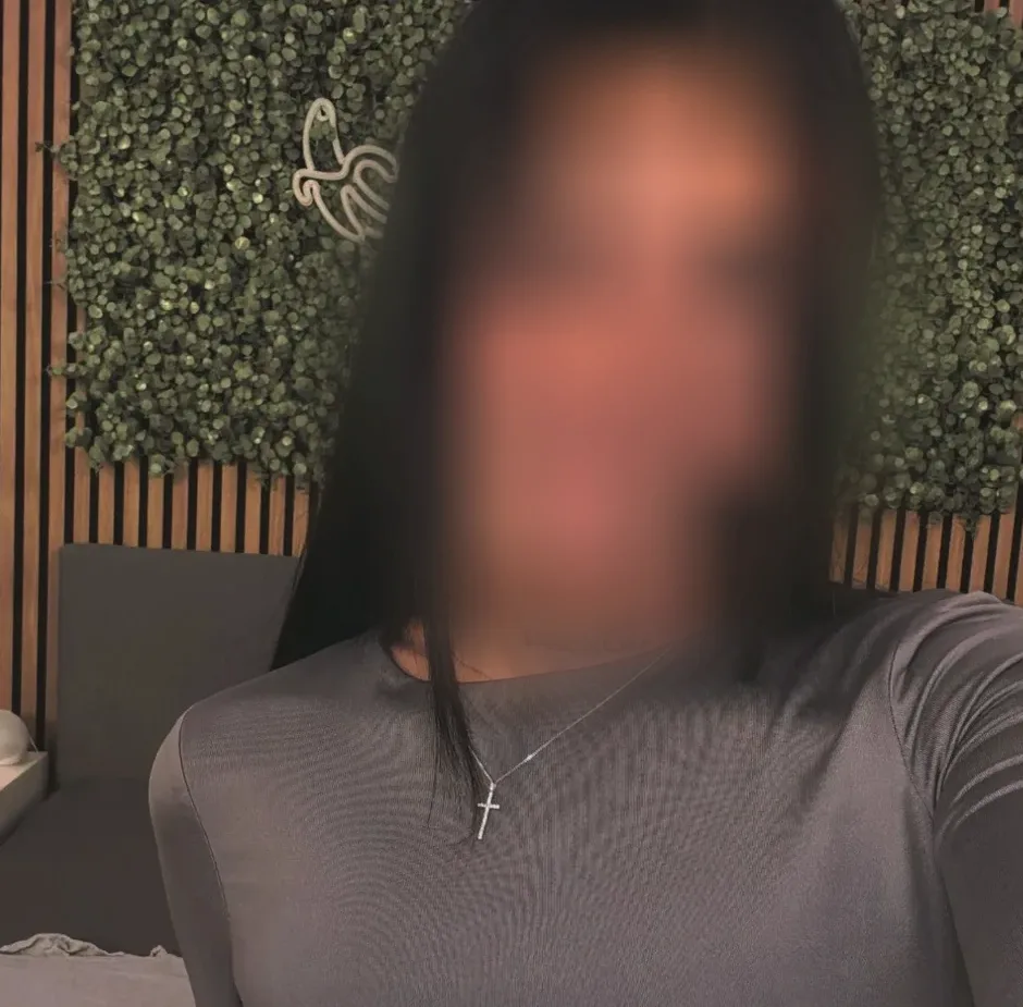 Amara, 30