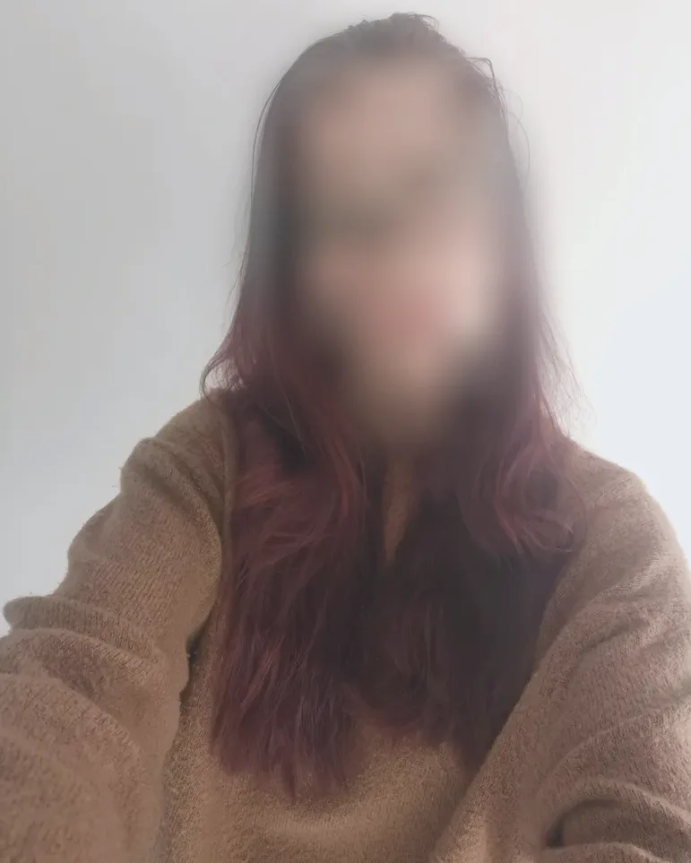 Amara, 28