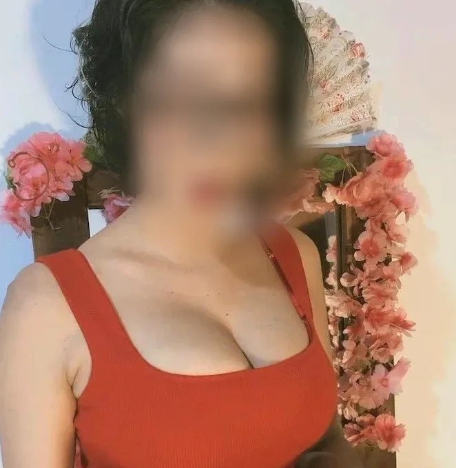 Aoife, 38