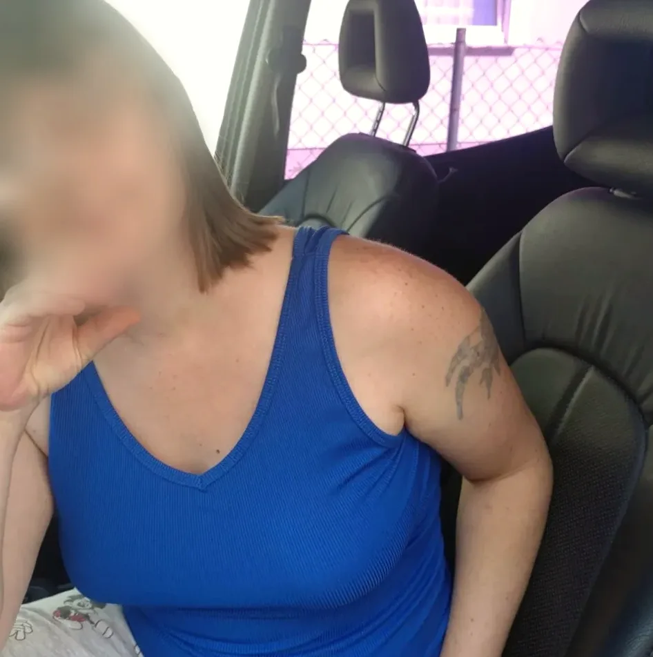 Lauren, 39
