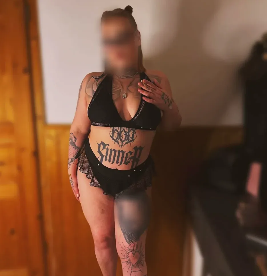Nadia, 26