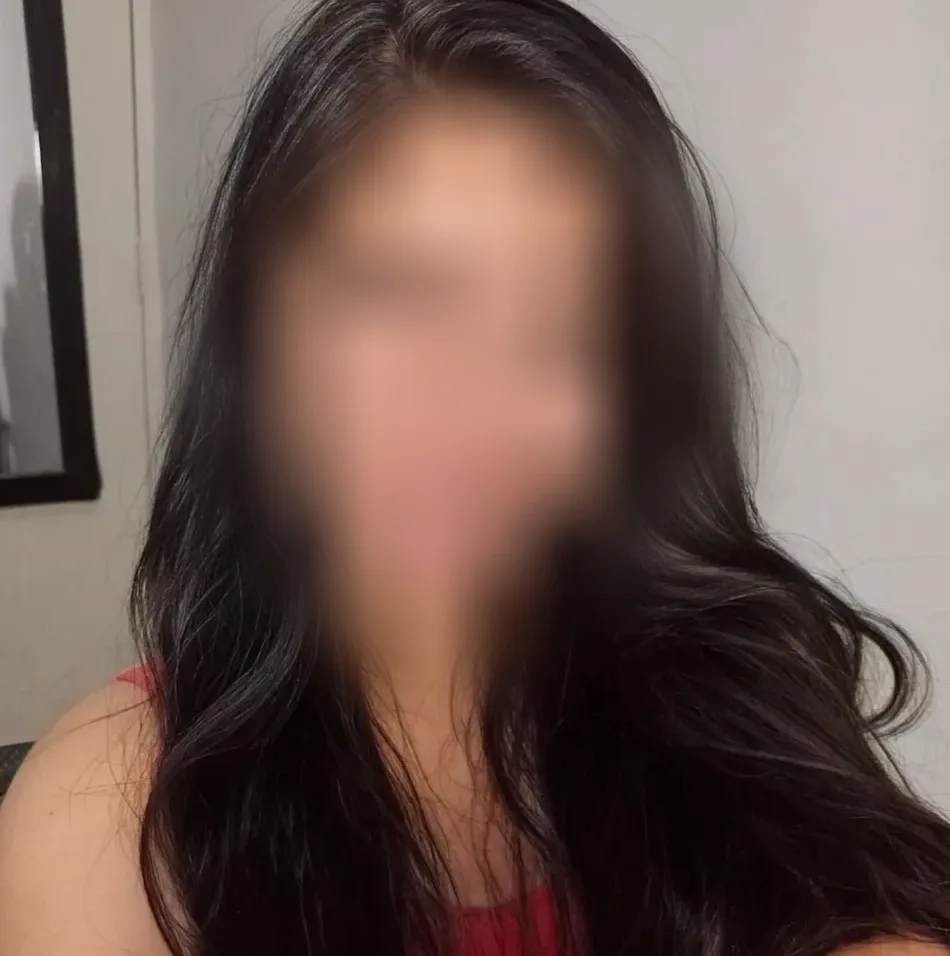 Natalia, 21